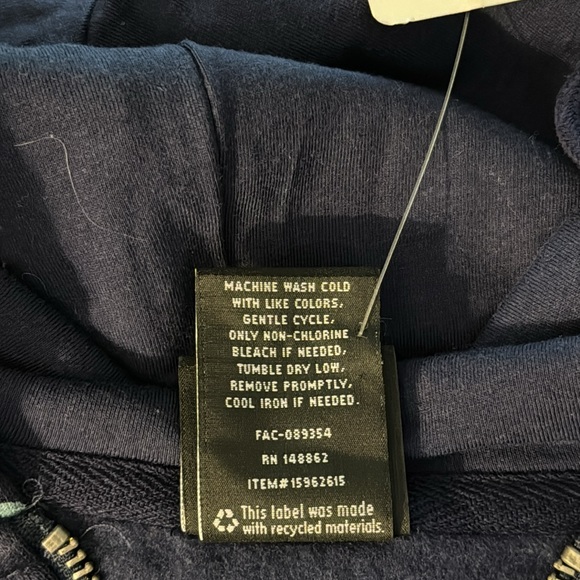 NWT Disney villains light weight sweatshirt. Size 12 - Picture 5 of 9